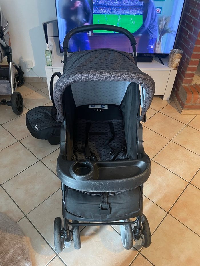 Poussette - photo numéro 3