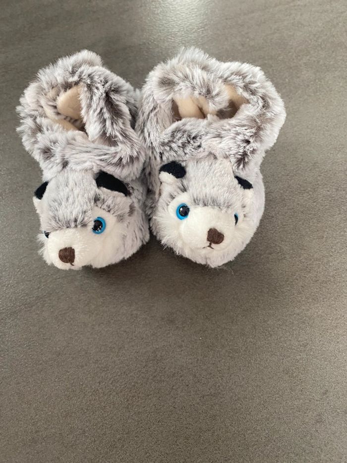 Chaussons neufs marmottes 0-6 mois