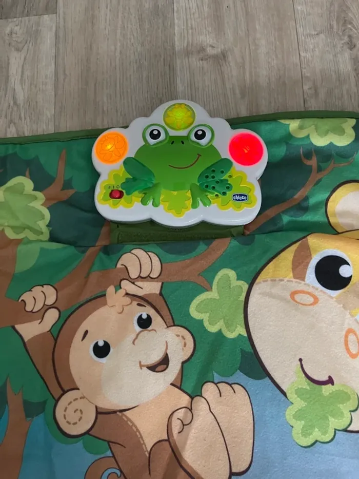 Tapis d’éveil Chicco en parfait état - photo numéro 3