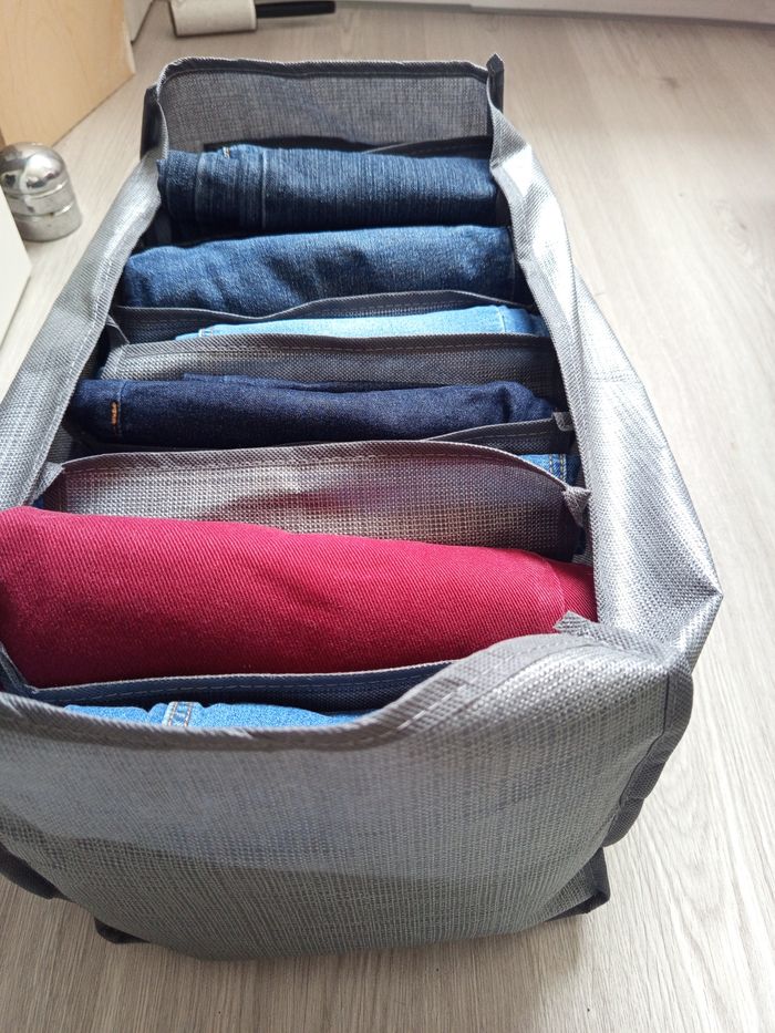 Panier de rangement gris avec séparation - photo numéro 4