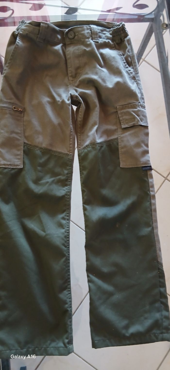 Pantalon kaki taille 10 ans