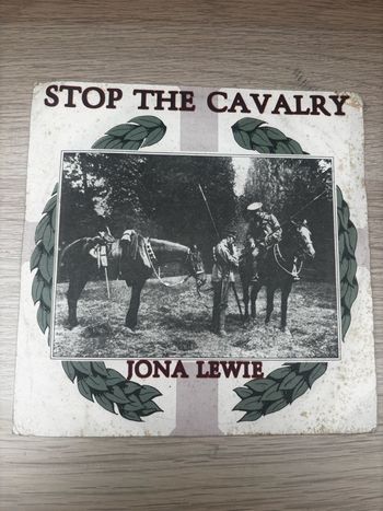 Vinyle 45 tours Jona Lewie Stop the cavalry