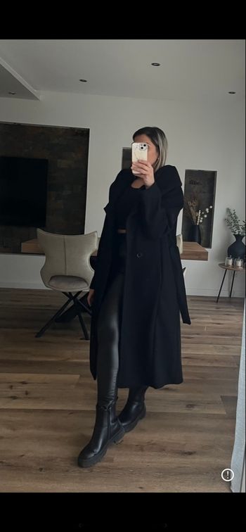 Manteau avec capuche intégré