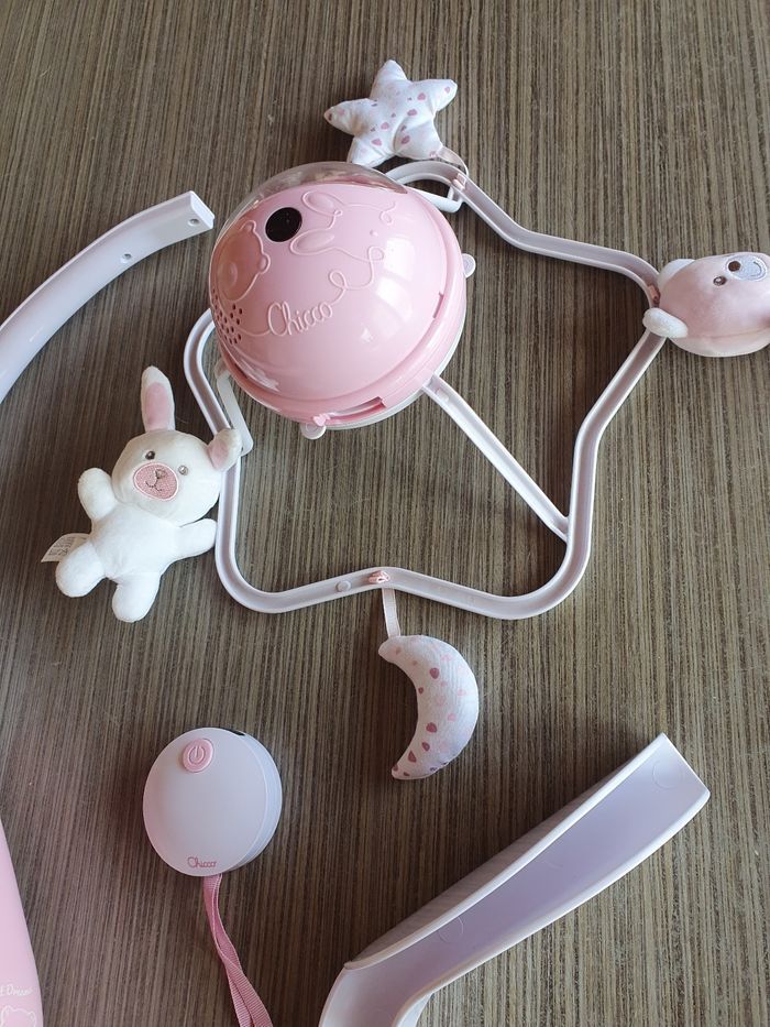 Mobile musical Chicco 3 en 1 🌸 - photo numéro 2