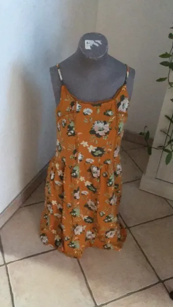 Très jolie robe