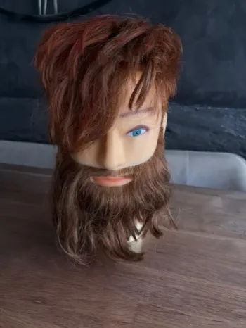 Tete a coiffer homme