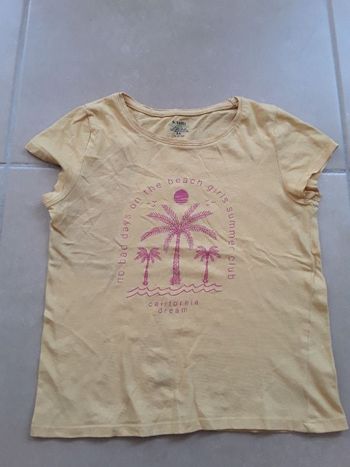 T-shirt jaune fille 8 ans KIABI TBE