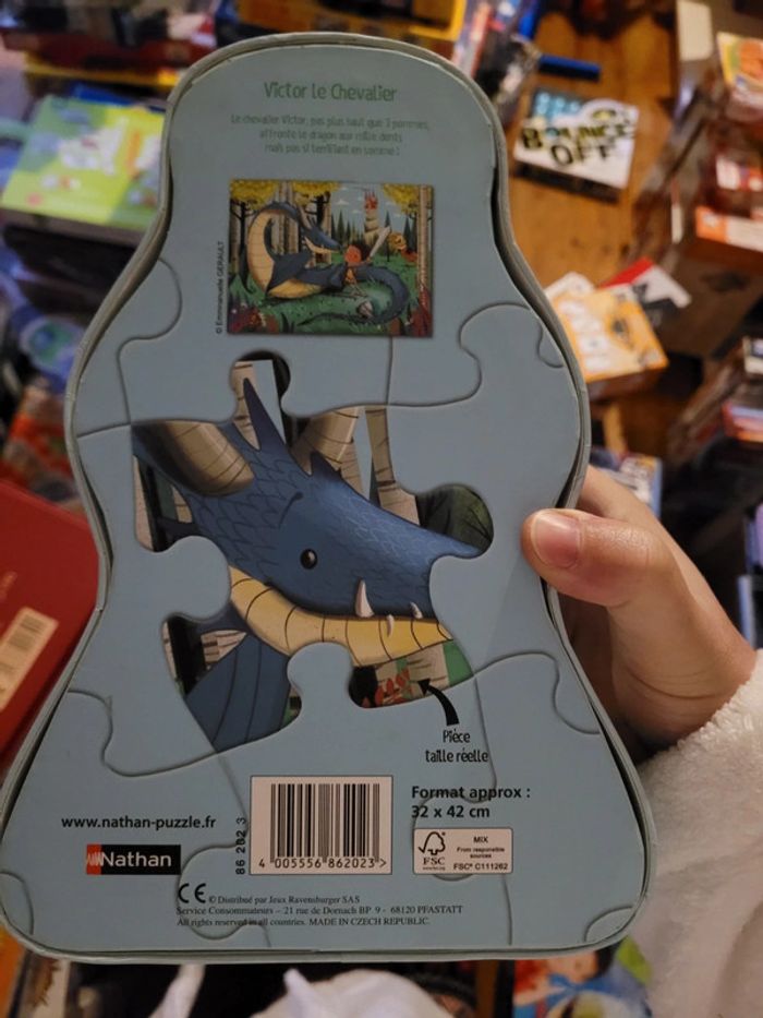 Puzzle rare Nathan Victor le Chevalier géant 24 pièces - photo numéro 2