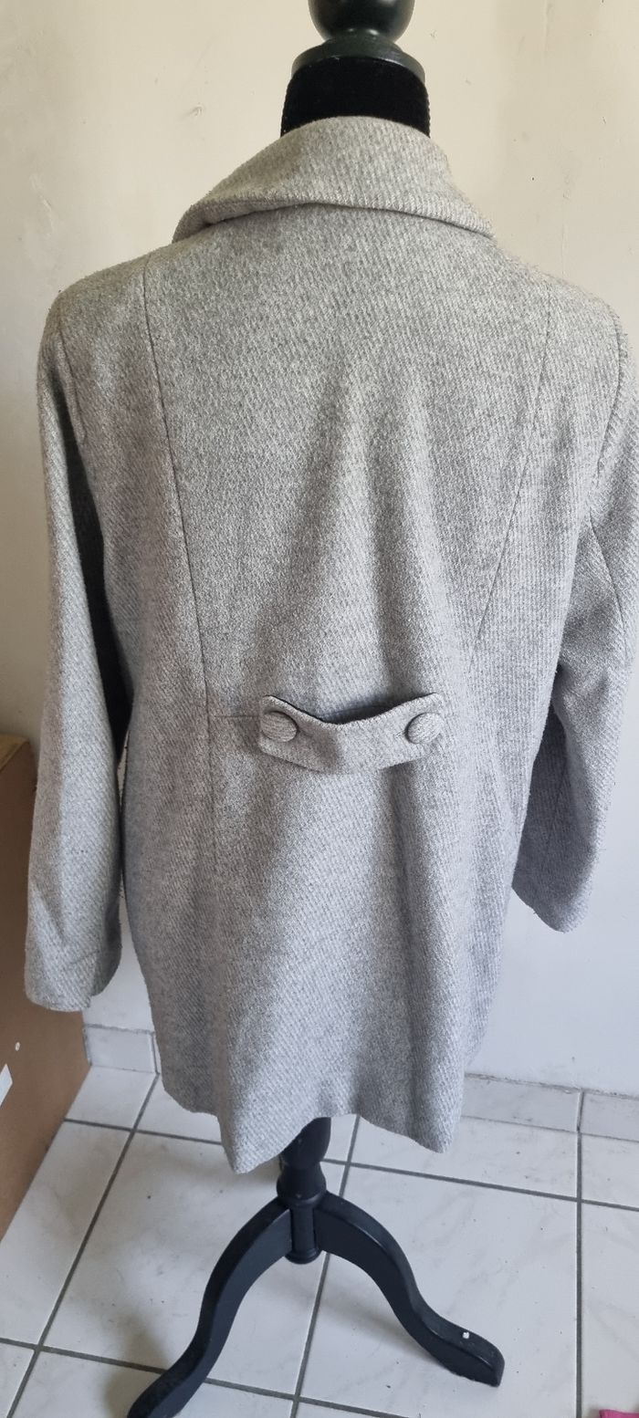 Manteau gris - photo numéro 3