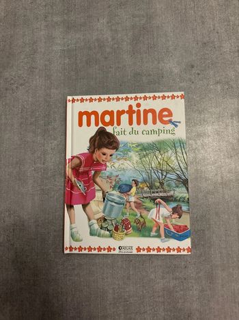 Livre Martine fait du camping