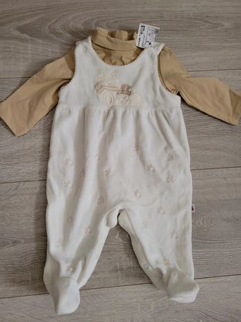 Ensemble beige