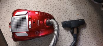 Aspirateur hoover 