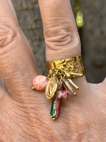 Bague habaha Paris large réglable croix porcelaine médaille vierge noeud perle  pierre