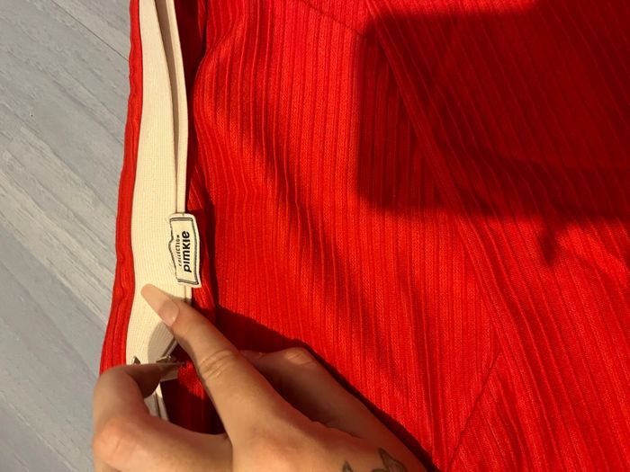 Mini jupe rouge - photo numéro 2