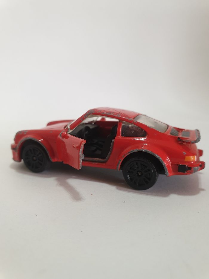 Majorette ref 269C Porsche 911 934 1/57 Made in Thailand 🇹🇭 Pour dioramas - photo numéro 5