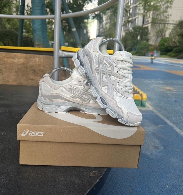 Asics Gel-NYC Cream Grey 38