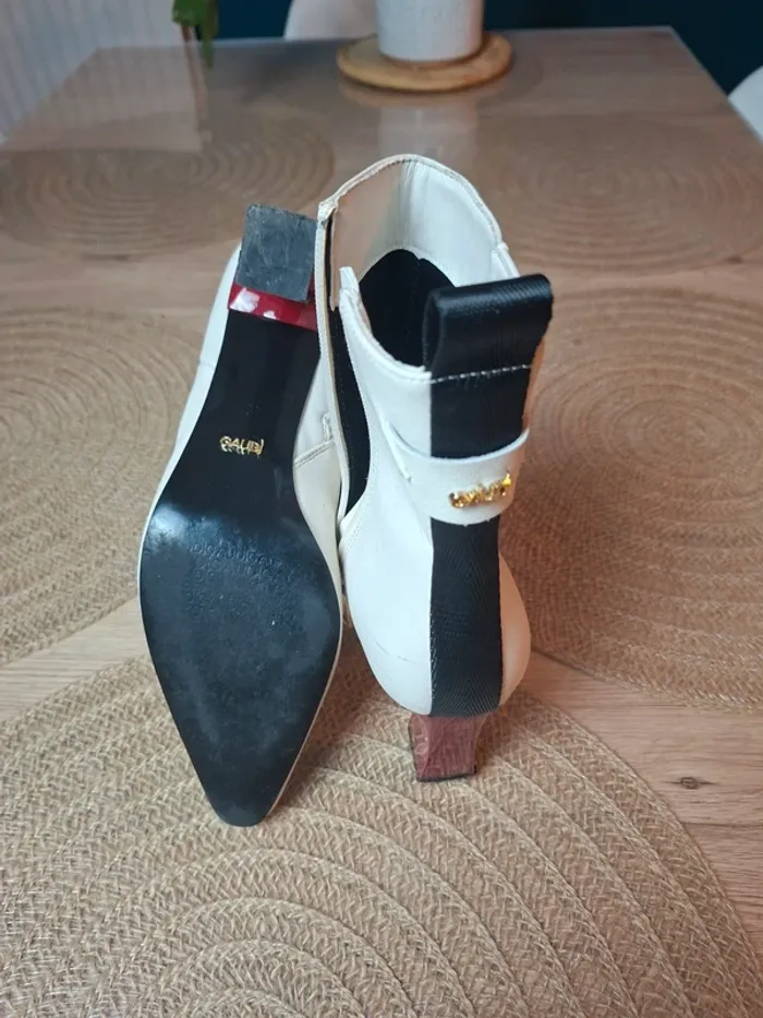 Bottines Gaudì blanches cuir – talon bordeaux – T.37 - photo numéro 11
