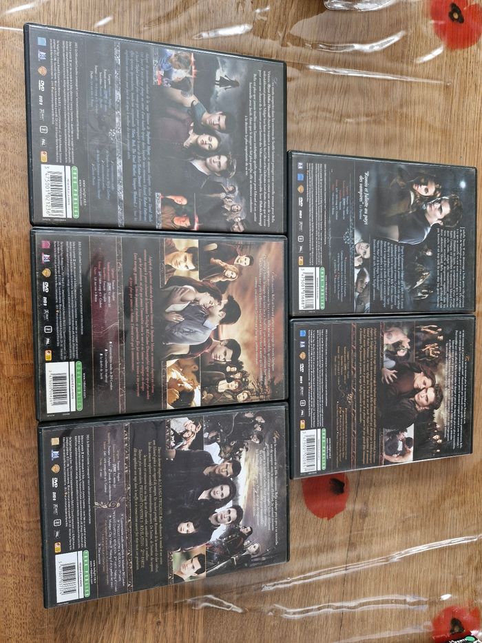 Lot Twilight dvds + livres - photo numéro 3