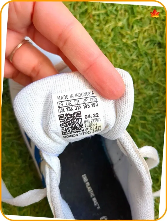 Basket Adidas enfant 31 et demi - photo numéro 9