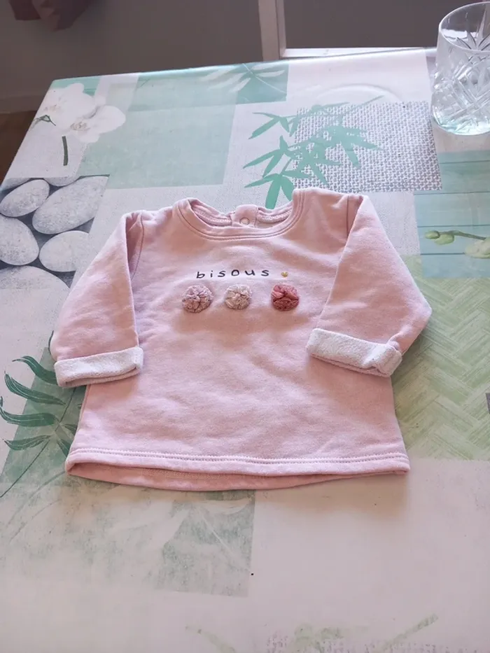 Pull petite fille