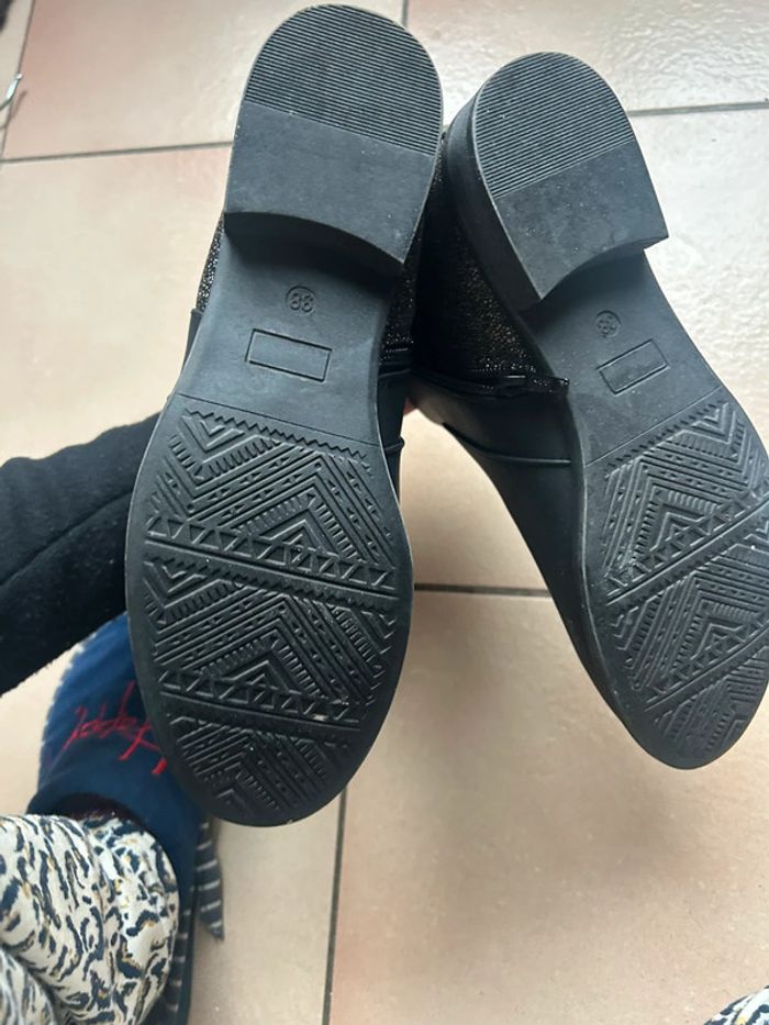 Bottine neuve taille 38 dans sa boîte - photo numéro 6