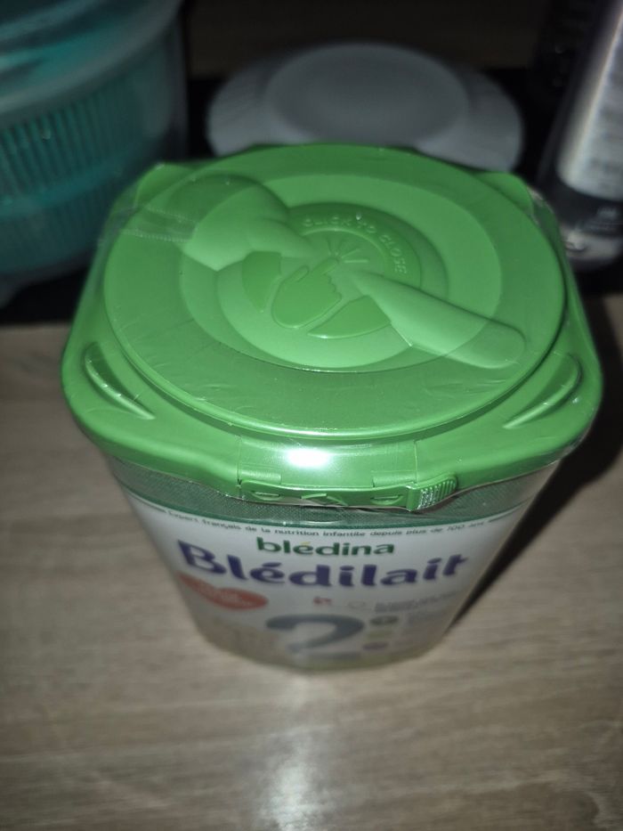 Boîte de lait 2eme age blédilait neuf - photo numéro 2