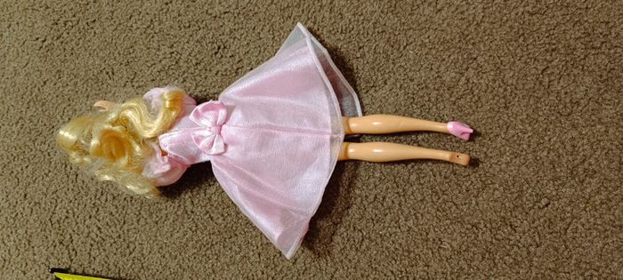 Barbie robe de soirée années 80/90 - photo numéro 8