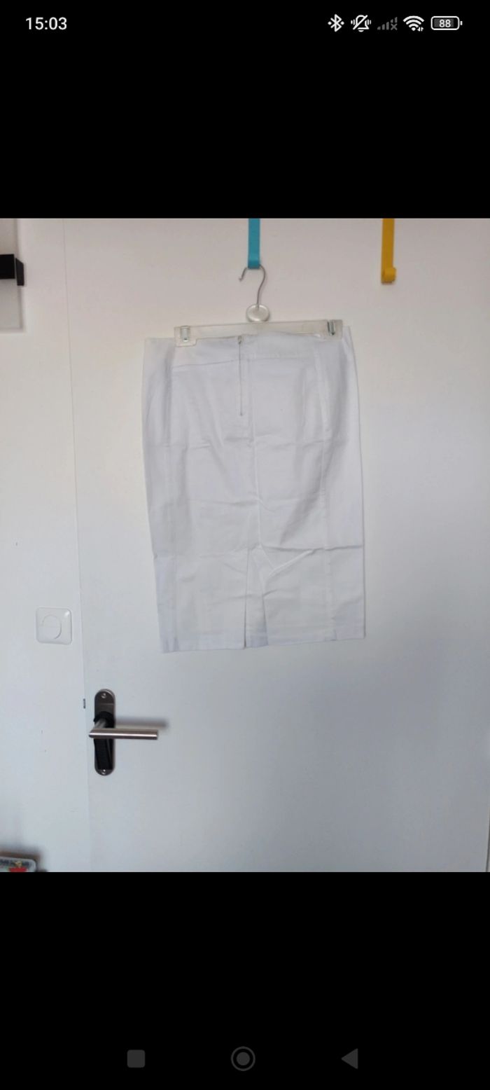 Jupe blanche - photo numéro 2