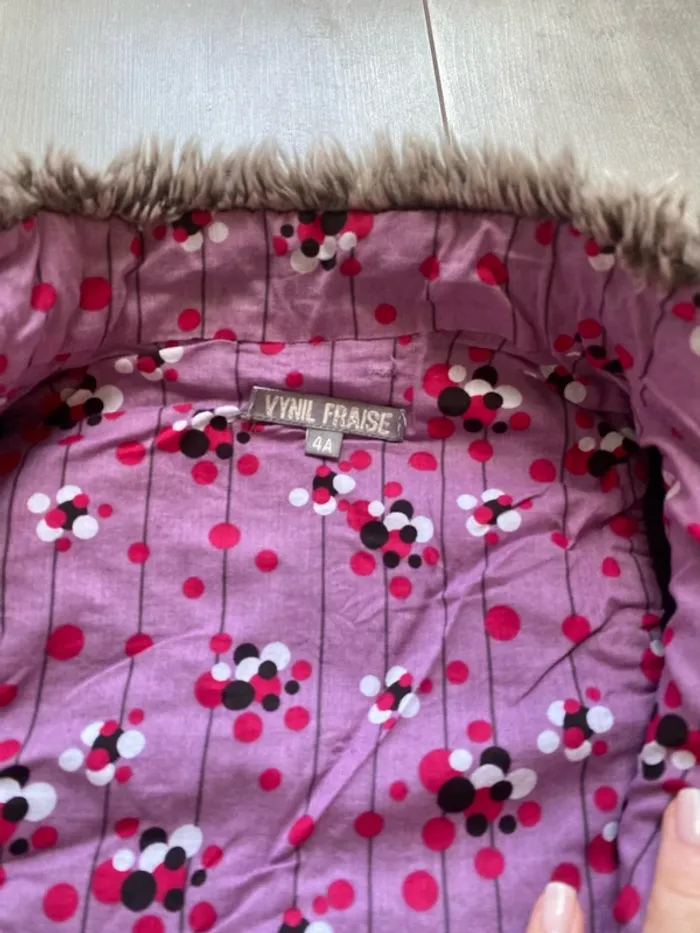 Veste sans manches taille quatre ans - photo numéro 3