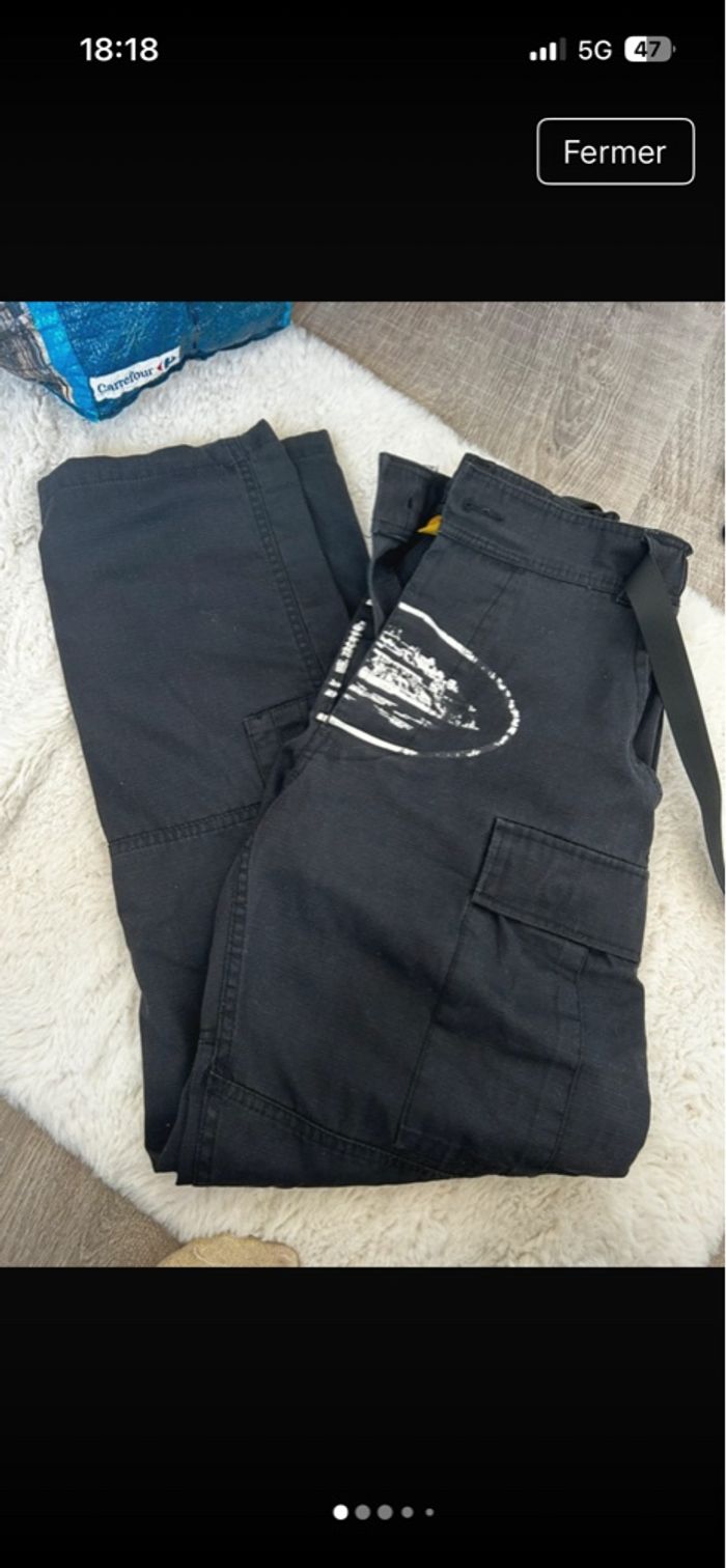 Pantalon corteiz