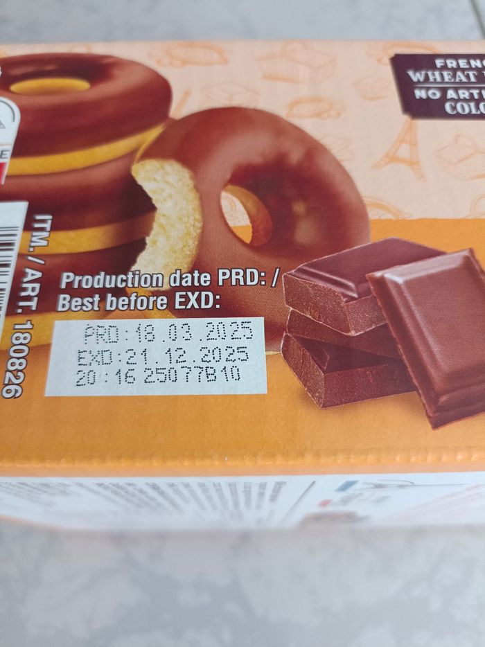 Grosse boîte de donuts - photo numéro 3