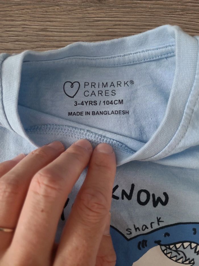 T shirt requin - photo numéro 2