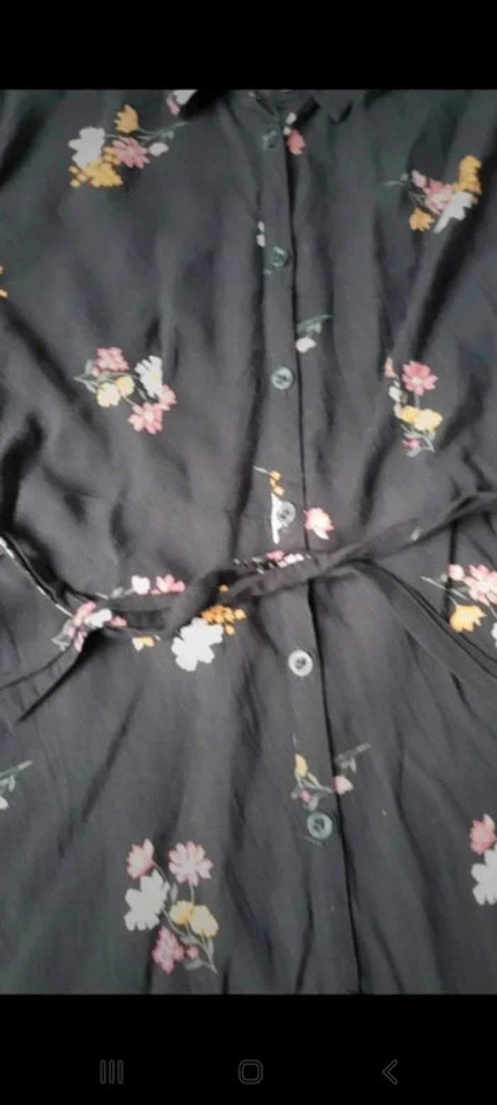 Robe avec ceinture - photo numéro 3