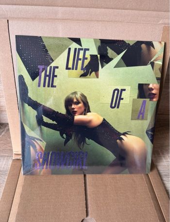 Taylor Swift the Life of a showgirl violet shimmer Marvled Vinyl
