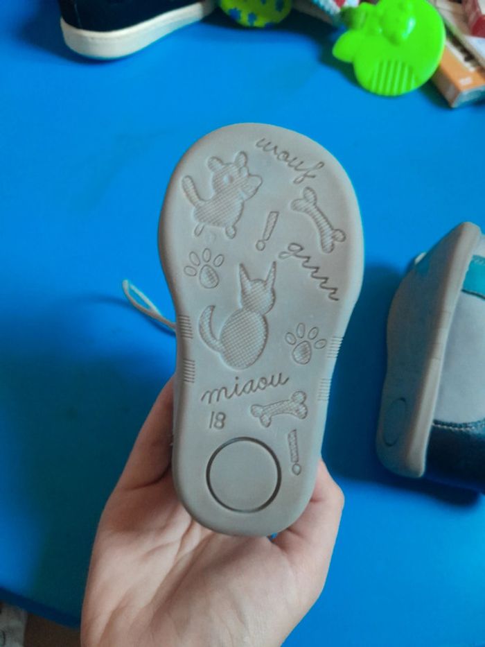 Chaussure bébé - photo numéro 3