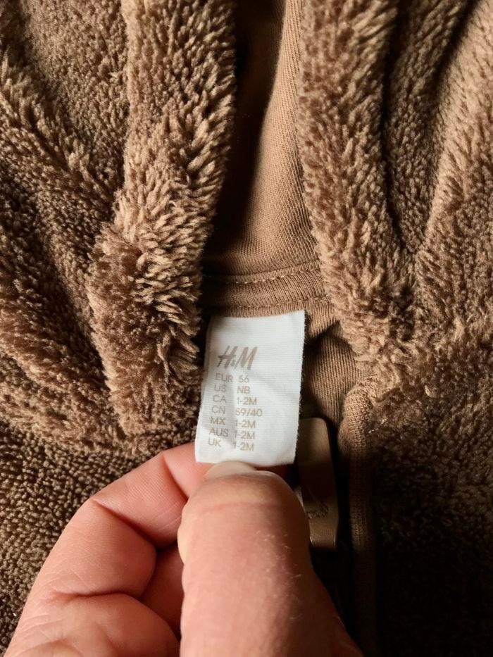 Combinaison  H&M  1/2 mois - photo numéro 2