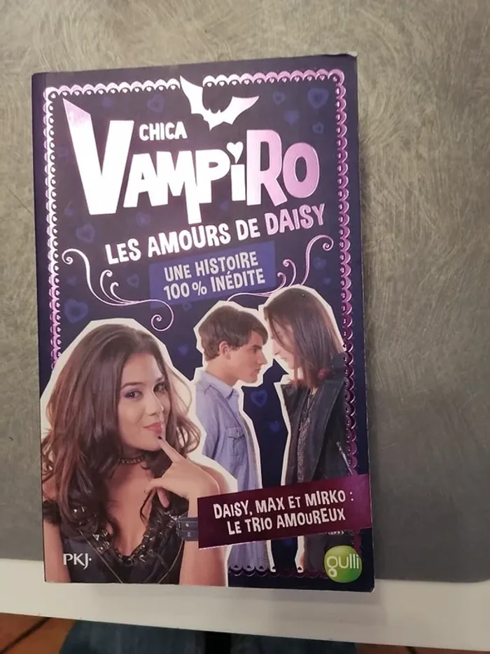 Livre Chica Vampiro