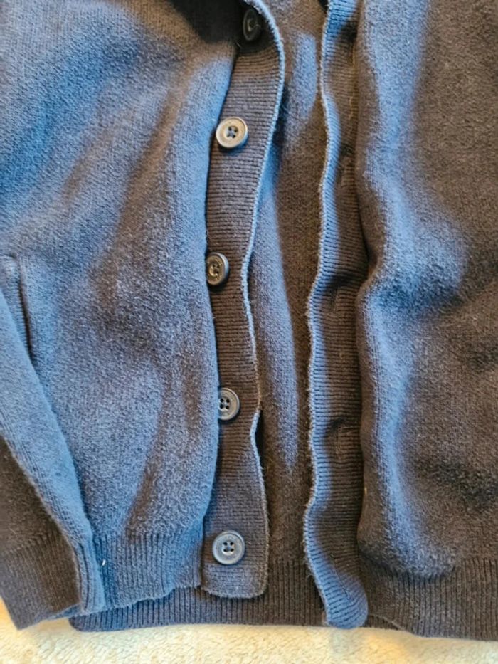Beau gilet 6ans - photo numéro 3