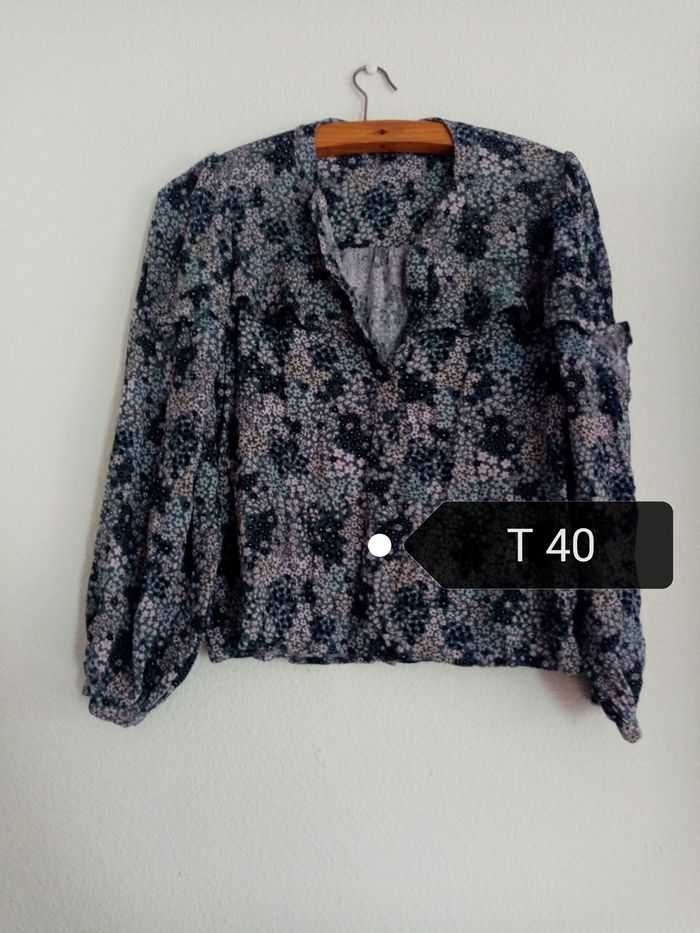 Blouse fleuri a bouton est volant, chemise c&a (T40)