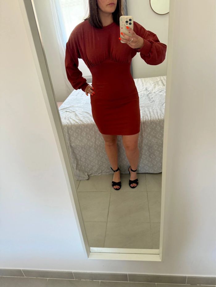 Robe corail moulante taille s
