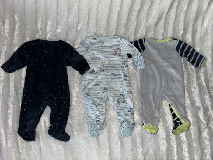 3 Pyjamas polaire une pièce - photo numéro 5