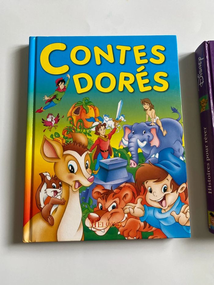 lot de trois gros livres de contes pour enfants - photo numéro 2