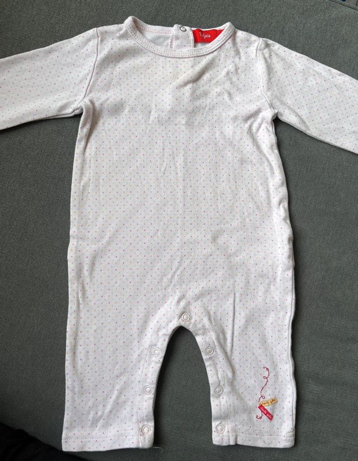Pyjama une pièce 6 mois - photo numéro 2