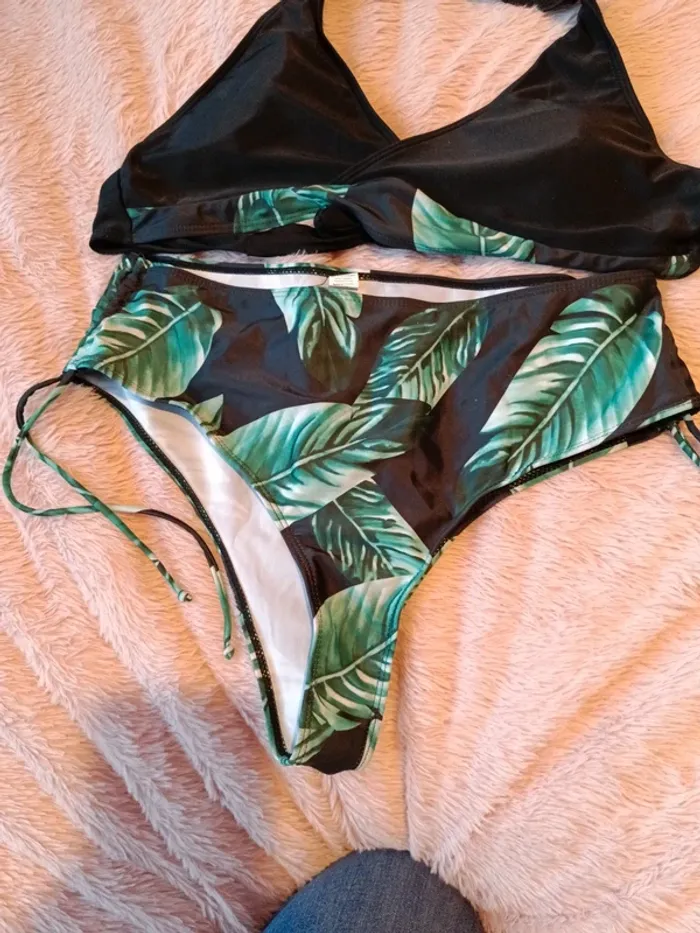 Maillot de bain 2 pièces - photo numéro 2
