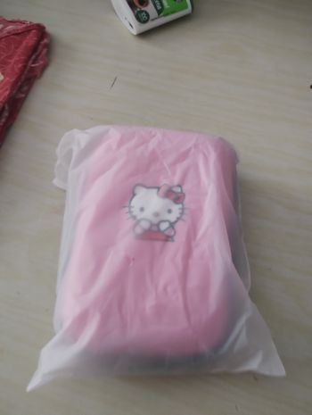 Petit pochette  Hello Kitty neuf 