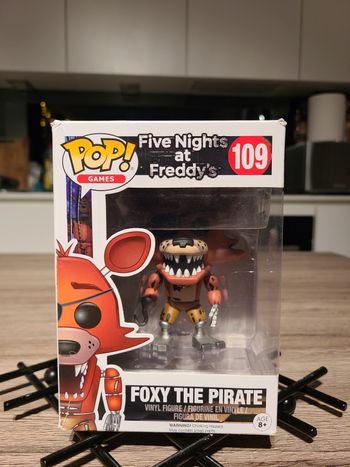 Pop foxy pirate