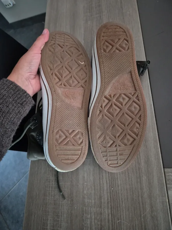 Converse militaire - photo numéro 3