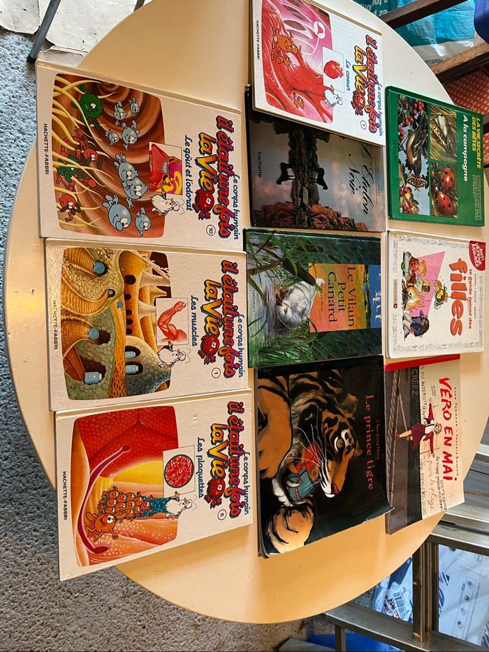 Lot de 9 livres