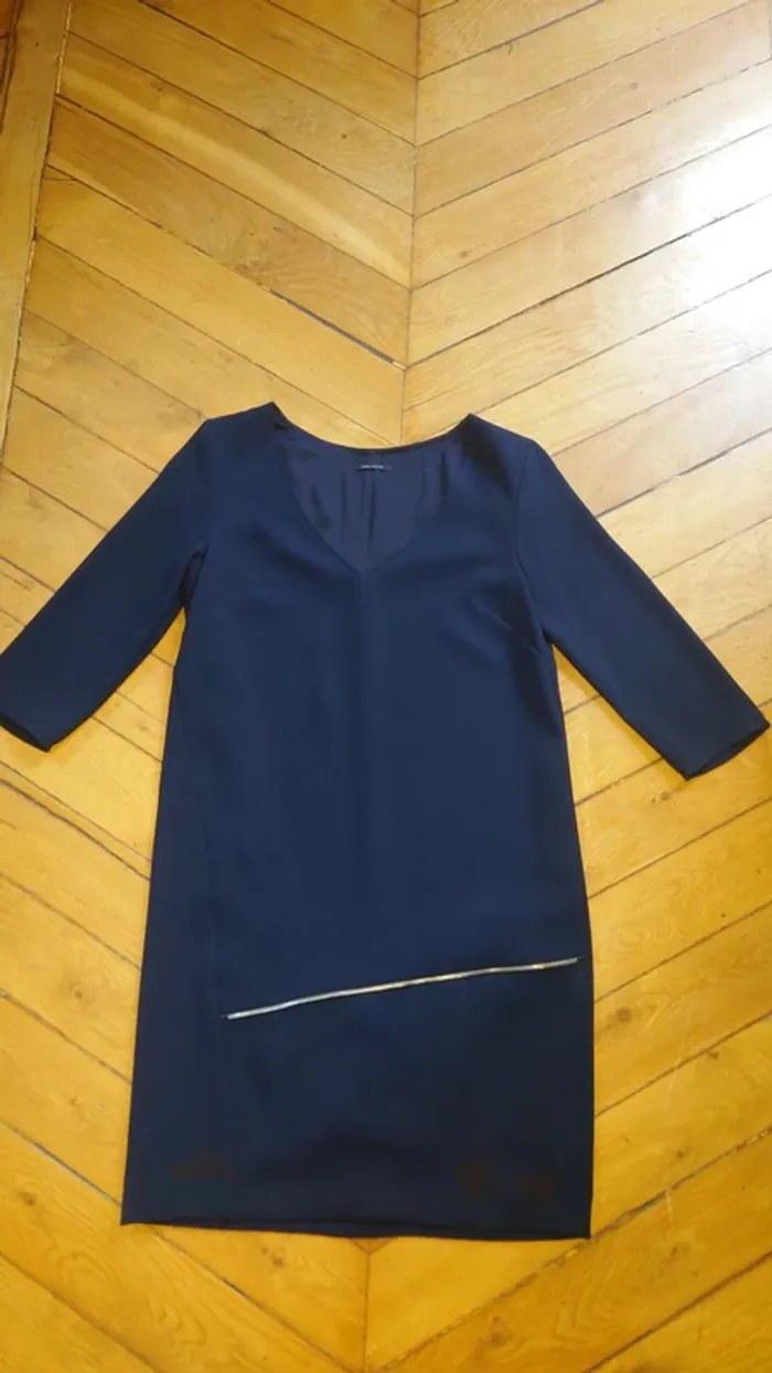 Magnifique robe noire IKKS taille 34