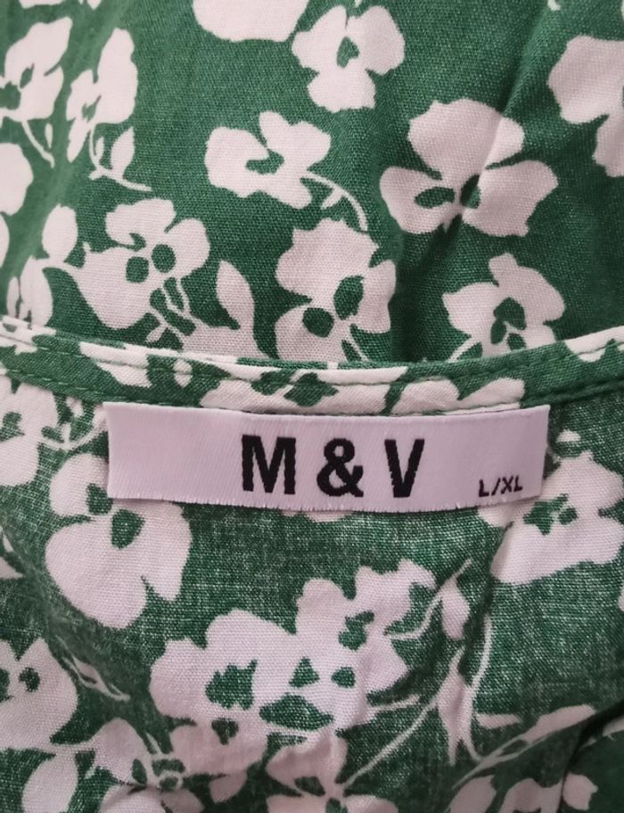 Robe. Vert. Blanc. Taille 40. M&V - photo numéro 5